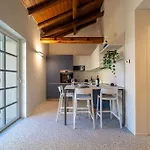 Moderno A 200 Metri Dal Duomo Apartmán Como