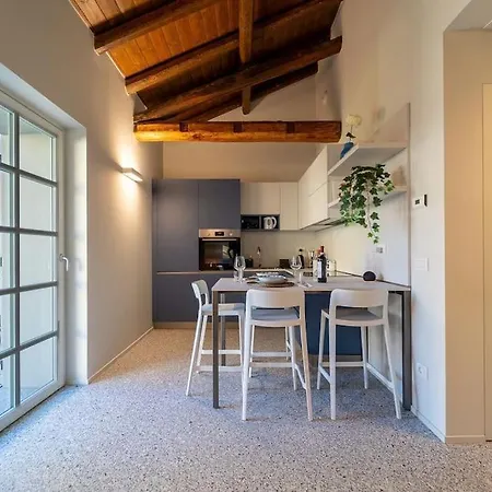 Moderno A 200 Metri Dal Duomo Apartament Como