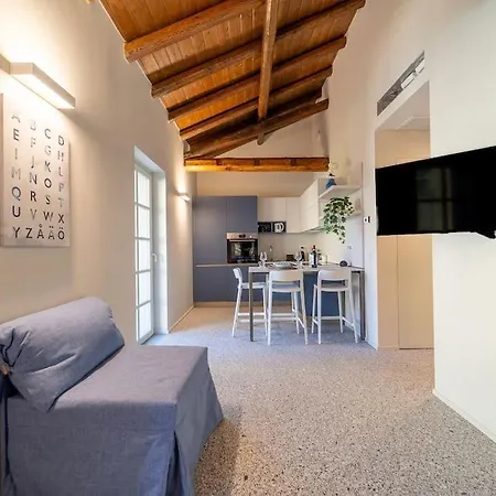 Moderno A 200 Metri Dal Duomo Apartament