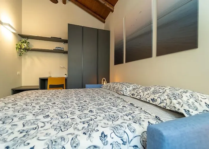 Moderno A 200 Metri Dal Duomo 科莫