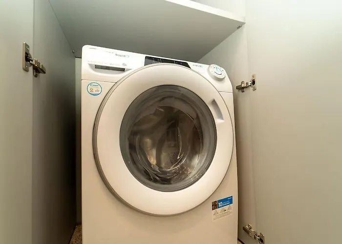 Moderno A 200 Metri Dal Duomo アパート *